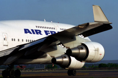 AIR FRANCE BOEING 747 400 DPS RF 838 2.jpg