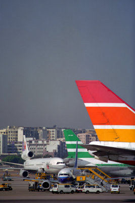 AIRCRAFT HKG RF 841 35.jpg