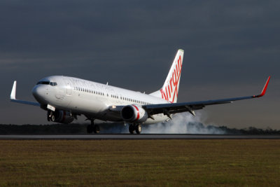 VIRGIN AUSTRALIA BOEING 737 800 BNE RF IMG_9107.jpg