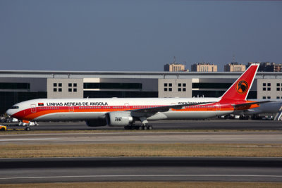 TAAG ANGOLA BOEING 777 300ER LIS RF 5K5A5313.jpg