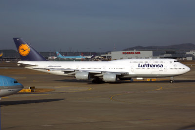 LUFTHANSA BOEING 747 800 ICN RF 5K5A1777.jpg