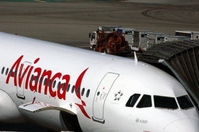 AVIANCA AIRBUS A321 LAX RF 5K5A3644.jpg
