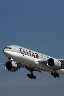 QATAR BOEING 777 200LR LAX RF 5K5A3229.jpg
