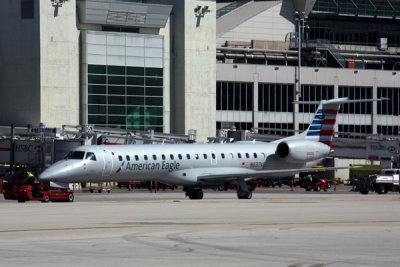 AMERICAN EAGLE EMBRAER 145 MIA RF 5K5A4114.jpg