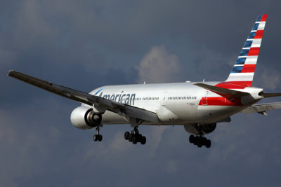 AMERICAN BOEING 777 200 FCO RF 5K5A8265.jpg