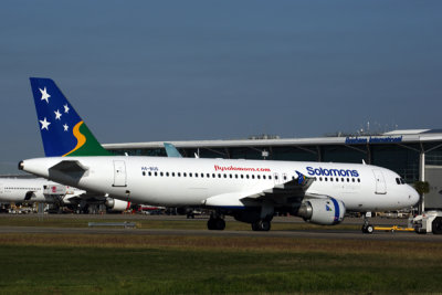 SOLOMONS AIRBUS A320 BNE RF 5K5A0181.jpg