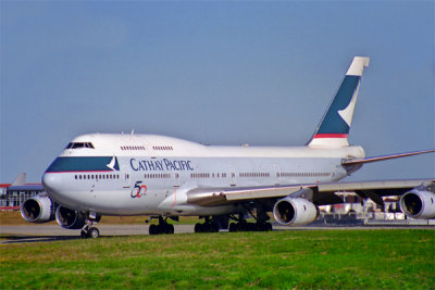 CATHAY PACIFIC BOEING 747 400 SYD RF 1037 16.jpg