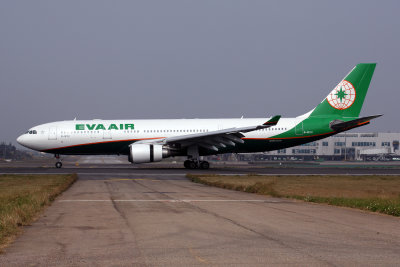 EVA AIR AIRBUS A330 200 TPE RF 5K5A5502.jpg