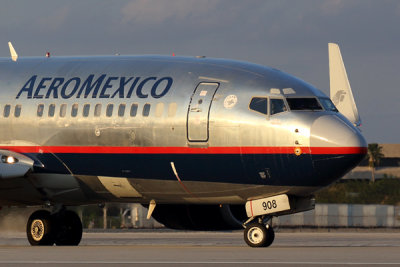 AEROMEXICO BOEING 737 700 MIA RF 5K5A6872.jpg