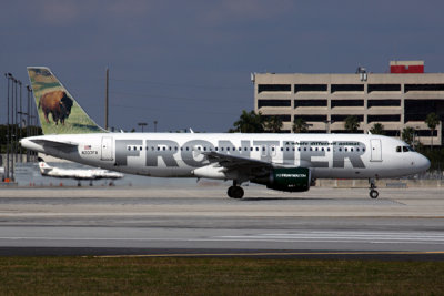 FRONTIER AIRBUS A320 MIA RF 5K5A6741.jpg