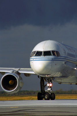 AMERICA WEST BOEING 757 JFK RF 1080 12.jpg