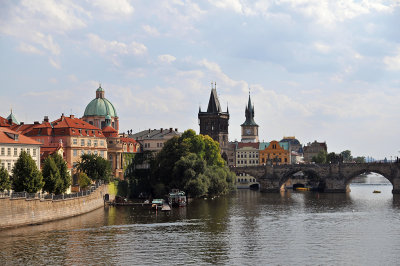 Charles Bridge (Karlův most) and Old City