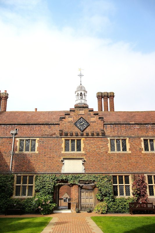 Abbots Hospital Guildford