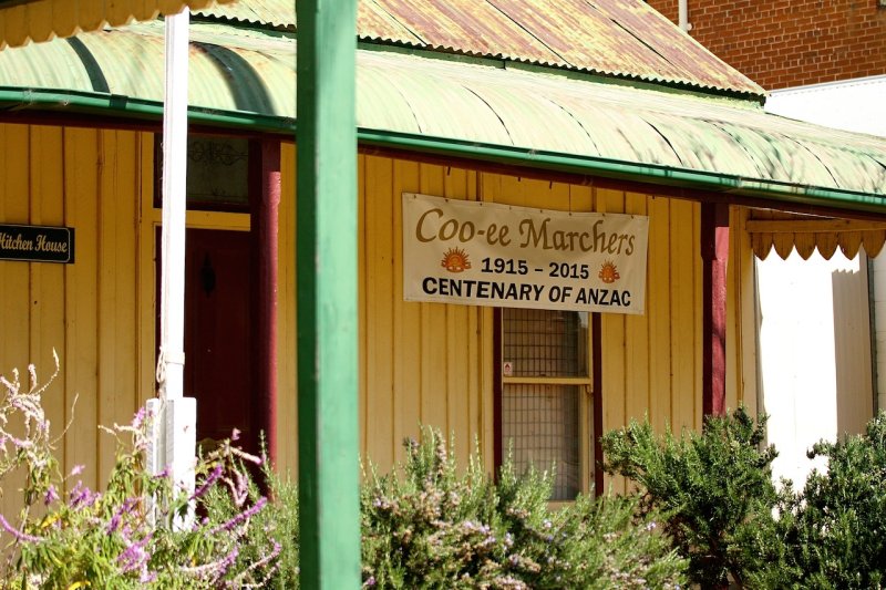 Gilgandra, NSW~The Cooee March, 