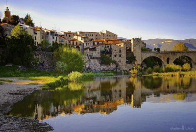 Looking back at old Besalu
