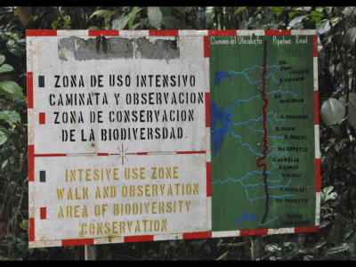 Sign on Pipeline Road