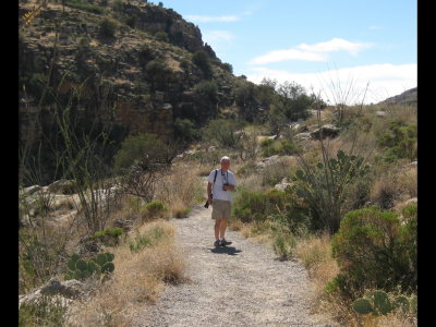 Steve on a trail along the road up Mt Lemmon