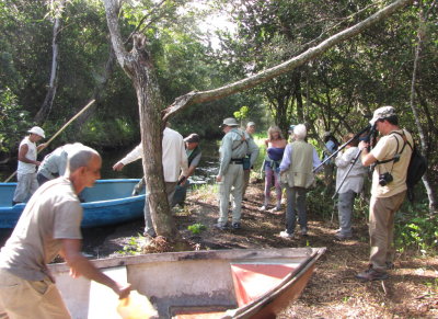 Disembarking after a successful field trip
Gondoliers, Lorraine, Frank, Paulino, Rich, Doug, Carli, Patti, Renee, Mary, Yuri
Zapata Swamp National Park, Cuba