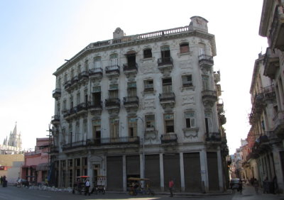 Architecture and alleyway
Old Havana, Cuba