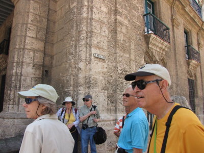 Marnelle, Lorraine, Richard, Bob, Lou
at Plaza de Armas, Havana, Cuba