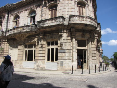 Building on the corner of O'Reilly Street in Havana, Cuba