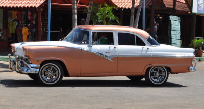 1956 Ford at Boca de Cuama