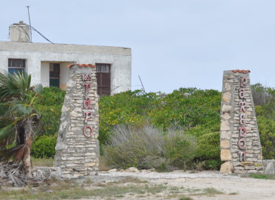 Gate on Cayo Paredon Grande