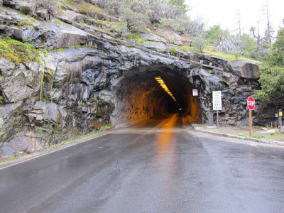 Tunnel Yosemite Valley.jpg
