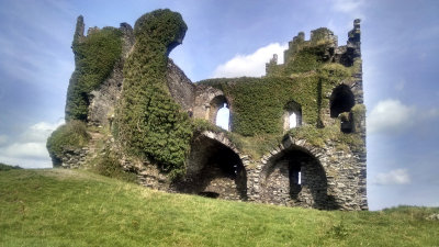 Ring of Kerry - Ballycarbery Castle.jpg