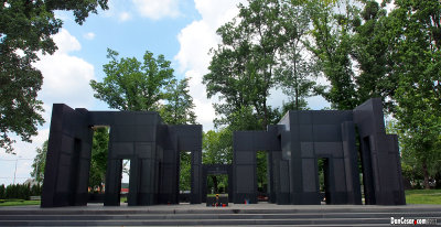 Monument of the Voice of Croatian Victims - Wall of Pain 