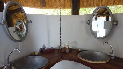 Nkwali bathroom with Jim