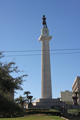 Statue of General Robert E. Lee at Lee Circle in New Orleans