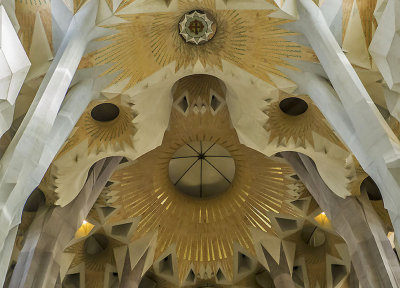 Gaudi: Sagrada Familia 