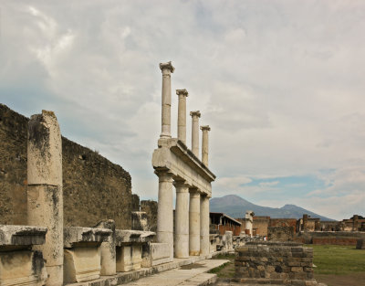 27. Pompeii