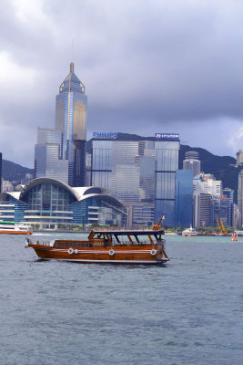 Hong Kong Victoria Harbour NW.jpg