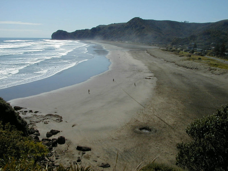 Piha Beach 2