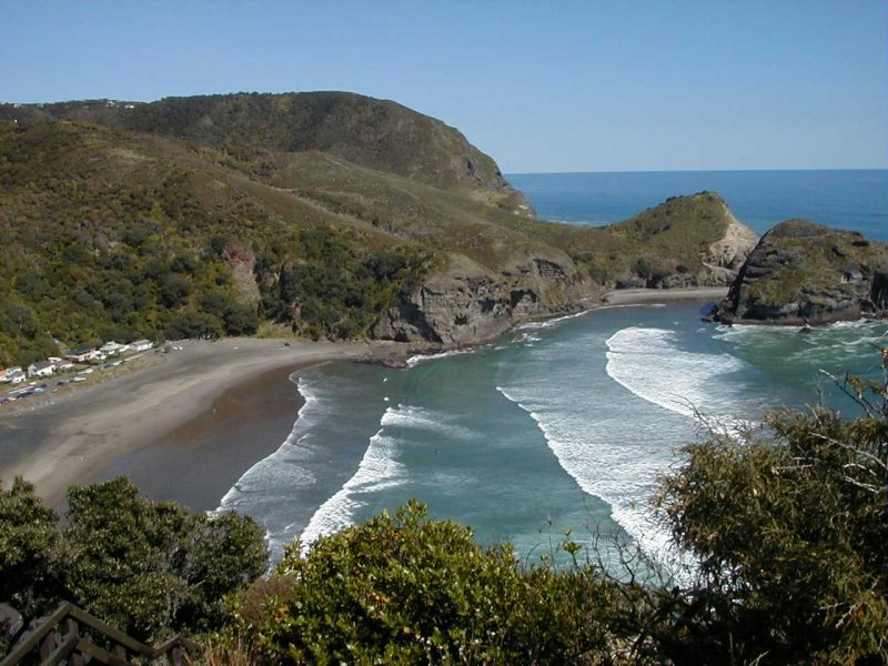 Piha Beach 4