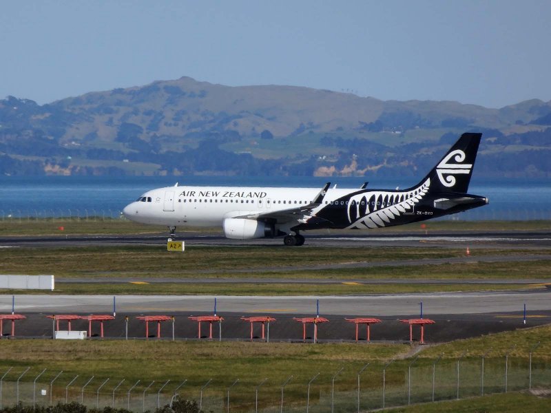 Air New Zealand 9