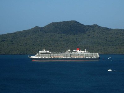 Queen Elisabeth 16