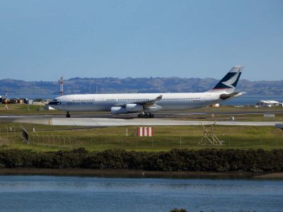 Cathay Pacific 6