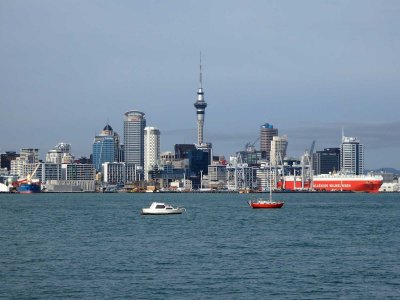 Auckland and Harbaour 4