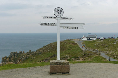 319 Land's End signpost!