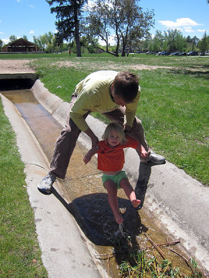 This bridge does NOT help you keep your feet dry