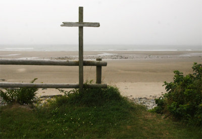 fence, cross, sand, sea and fog - brenda