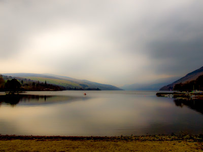 Loch in Scotland - Brad