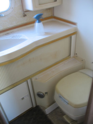 bathroom1.jpg