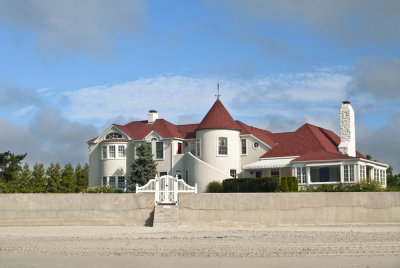 The Sand Castle House, Narragansett Town Beach