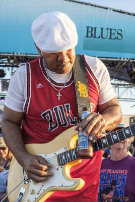 Ronnie Baker Brooks with my Blue Moon beer bottle