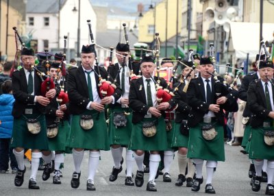 The Carlingford pipers