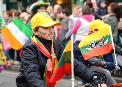 Cycling with flags